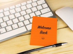 welcome back note on keyboard
